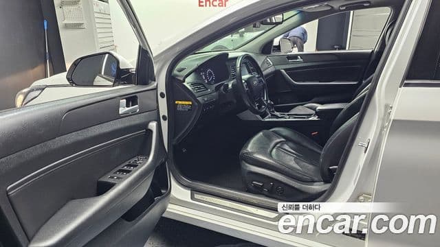 Hyundai LF Sonata Exclusive, 2015 10