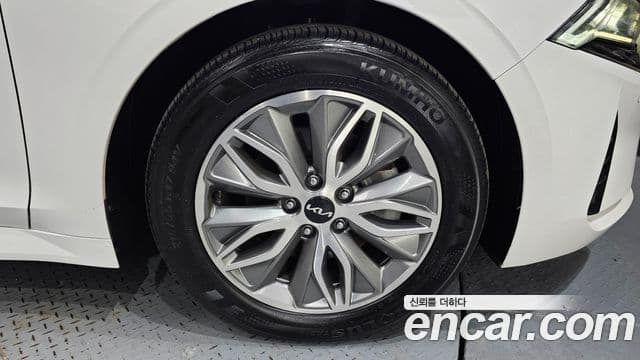 Kia K5 гибрид 3세대 Noblesse, 2023 все фото