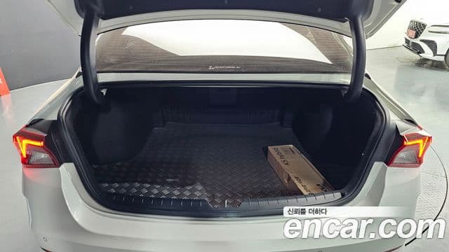 Kia K5 гибрид 3세대 Noblesse, 2023 20