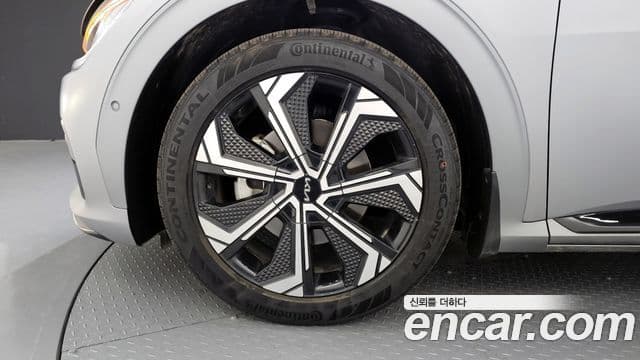 Kia EV6 GT Line, 2022 все фото