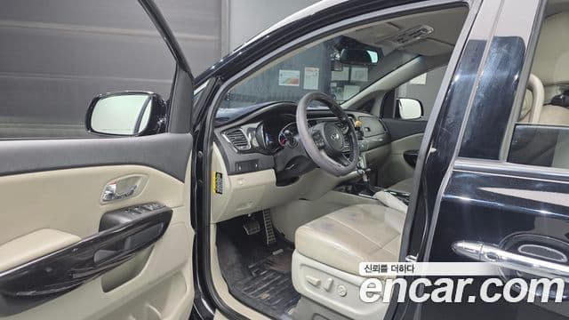 Kia The / новый New Carnival Noblesse, 2019 10