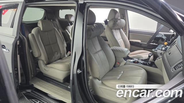 Kia The / новый New Carnival Noblesse, 2019 12