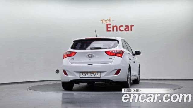 Hyundai i30(новый кузов / новое поколение) 1.6 GDI Unique, 2012 4