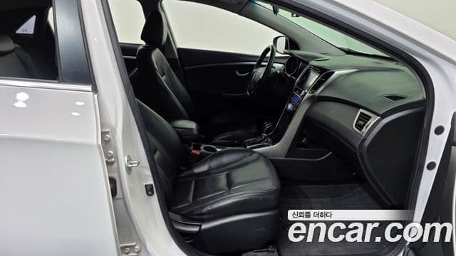 Hyundai i30(новый кузов / новое поколение) 1.6 GDI Unique, 2012 11