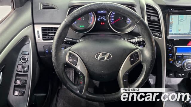 Hyundai i30(новый кузов / новое поколение) 1.6 GDI Unique, 2012 13