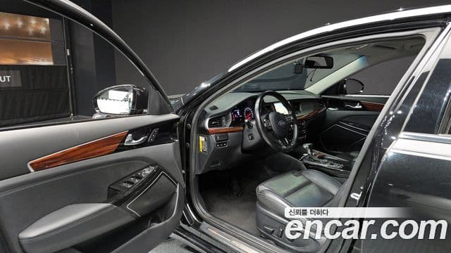 Kia All New K7 Noblesse, 2016 10