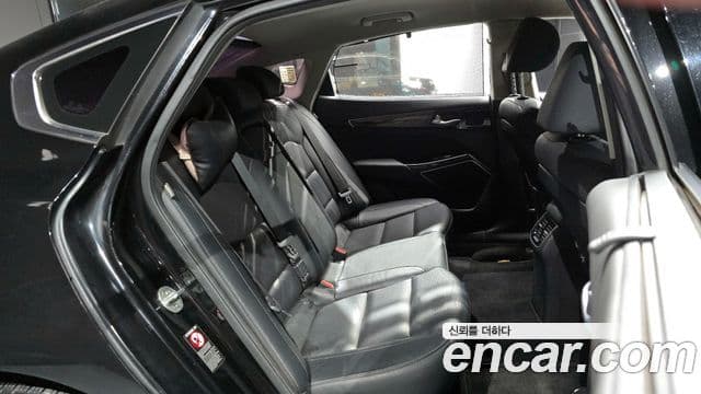 Kia All New K7 Noblesse, 2016 12