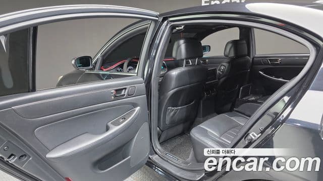 Hyundai Genesis Prada GP500, 2012 16