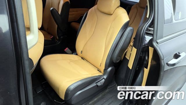 Kia Carnival 4세대 Prestige, 2022 11