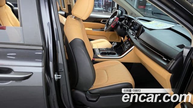 Kia Carnival 4세대 Prestige, 2022 12