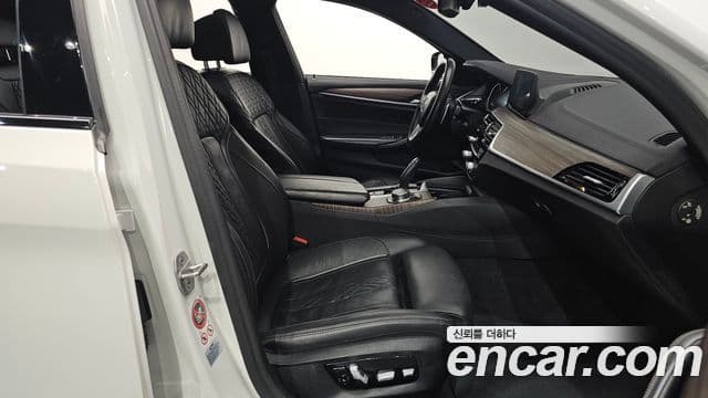 BMW 5시리즈 (G30) 530i xDrive M Sport Plus, 2017 10