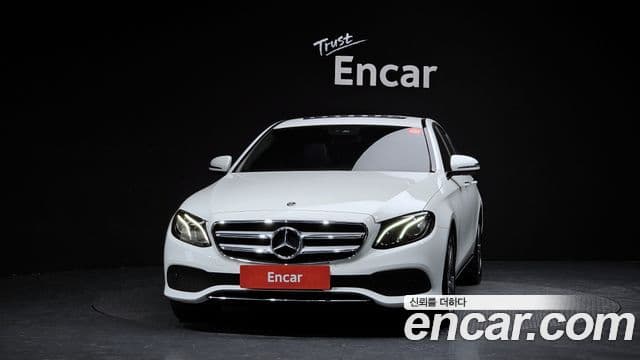Mercedes-Benz E-класс W213 Avantgarde, 2019 3