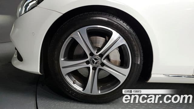 Mercedes-Benz E-класс W213 Avantgarde, 2019 все фото