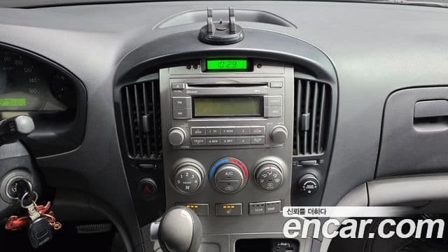 Hyundai Grand Starex CVX Luxury, 2015 15