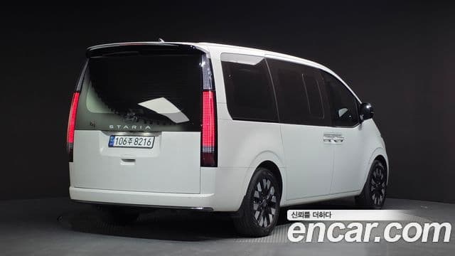 Hyundai Staria Inspiration, 2025 2