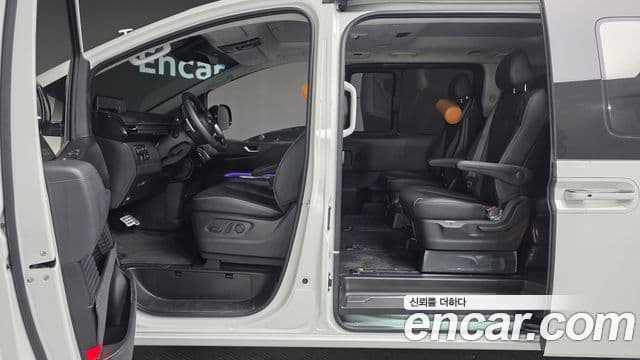 Hyundai Staria Inspiration, 2025 16