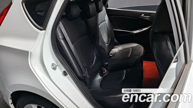 Hyundai Accent(новый кузов / новое поколение) Modern, 2017 12