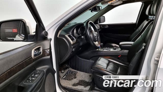 Jeep Grand Cherokee WK2, 2013 11