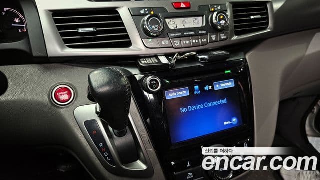 Honda Odyssey 4세대, 2015 9