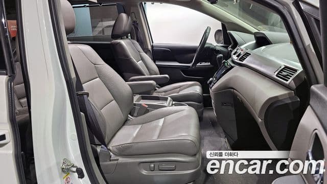 Honda Odyssey 4세대, 2015 10