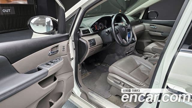 Honda Odyssey 4세대, 2015 11