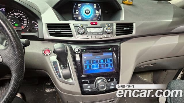 Honda Odyssey 4세대, 2015 19