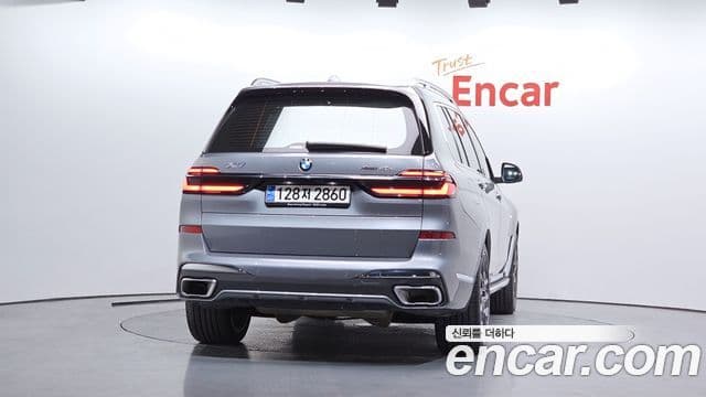 BMW X7 (G07) xDrive 40d M Sport 6인승, 2023 4
