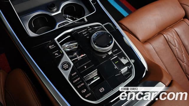 BMW X7 (G07) xDrive 40d M Sport 6인승, 2023 9