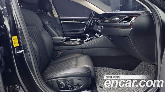 Genesis G90 Premium Luxury, 2019 10