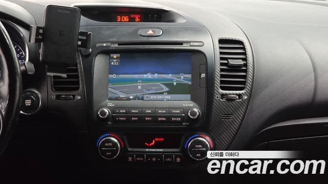 Kia K3 Trendy, 2013 14