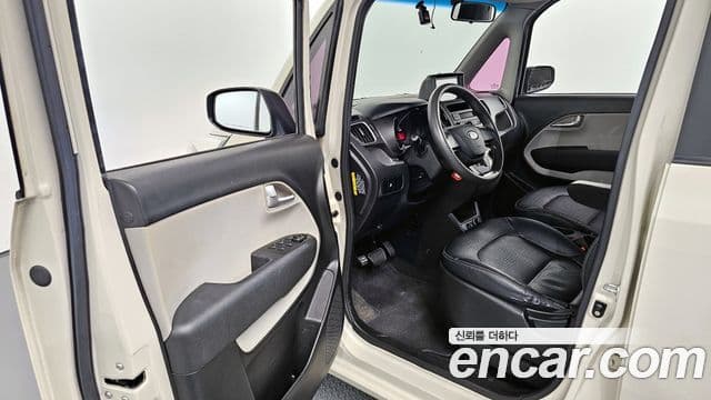 Kia Ray Deluxe, 2013 10