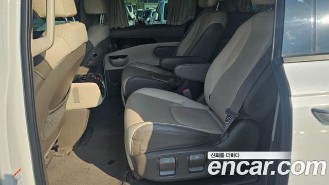 Kia Carnival 4세대 Signature, 2023 11