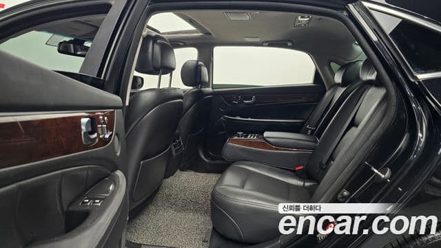 Hyundai Equus(новый кузов / новое поколение) Modern, 2015 12