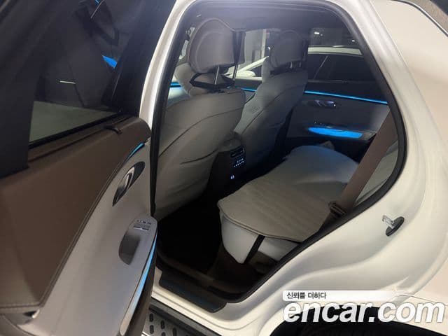 Genesis GV70, 2025 8