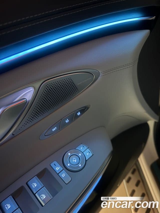 Genesis GV70, 2025 9