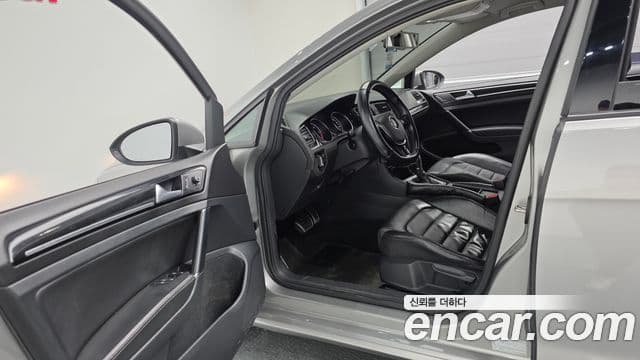 Volkswagen Гольф 7세대, 2014 10