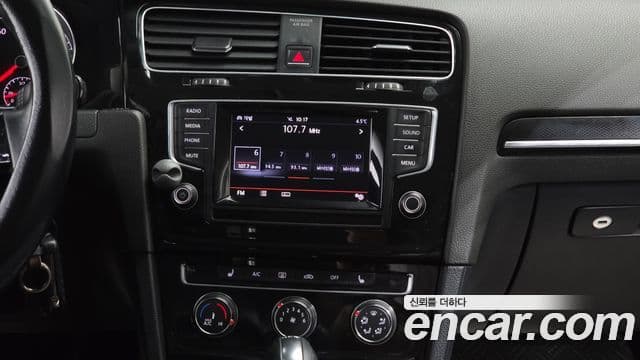 Volkswagen Гольф 7세대, 2014 14