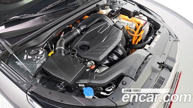 Kia K5 гибрид 3세대 Signature, 2021 6