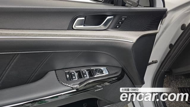 Kia The / новый New K5 3세대 Signature, 2024 20