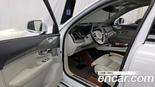 Volvo XC90 2세대 B6 Inscription, 2021 9