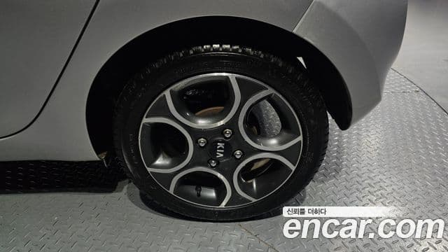 Kia All New Morning Luxury, 2012 все фото