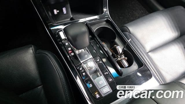 Kia K7 Premier гибрид Noblesse, 2021 9