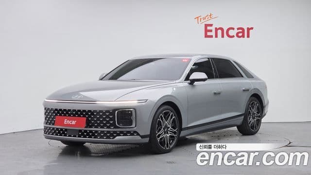 Hyundai Grandeur (GN7) Exclusive, 2025 1