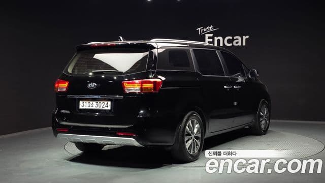 Kia All New Carnival Luxury, 2018 2