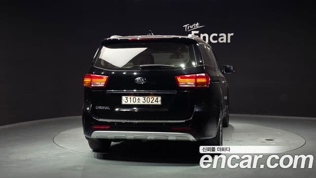 Kia All New Carnival Luxury, 2018 4