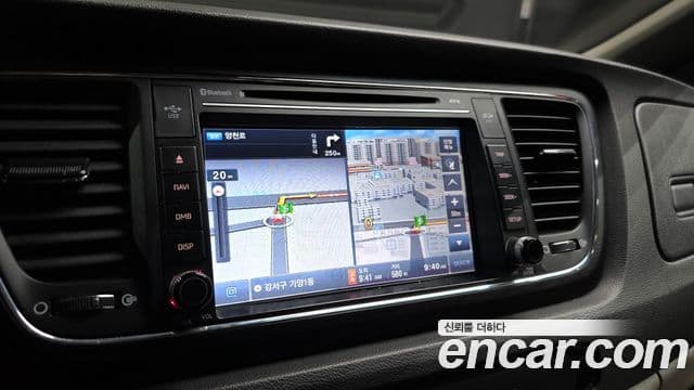 Kia All New Carnival Luxury, 2018 14