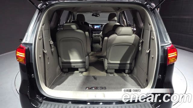 Kia All New Carnival Luxury, 2018 20