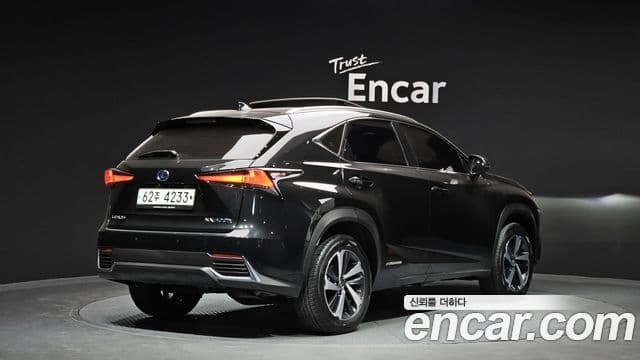Lexus NX300h Supreme, 2019 2