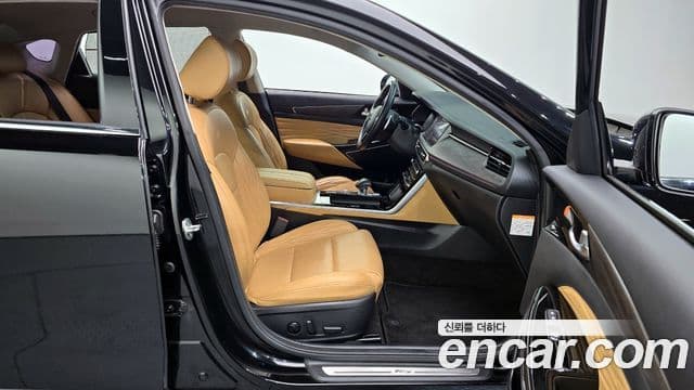 Kia K7 Premier гибрид Signature, 2020 10