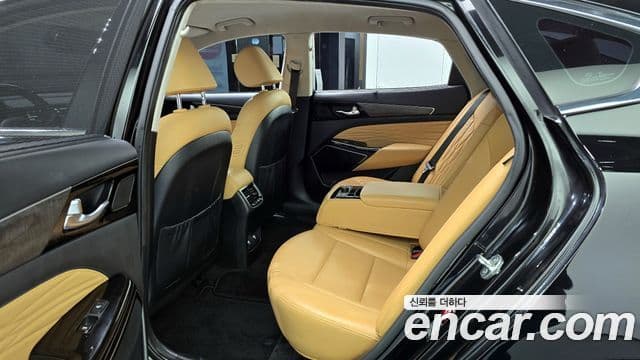 Kia K7 Premier гибрид Signature, 2020 13